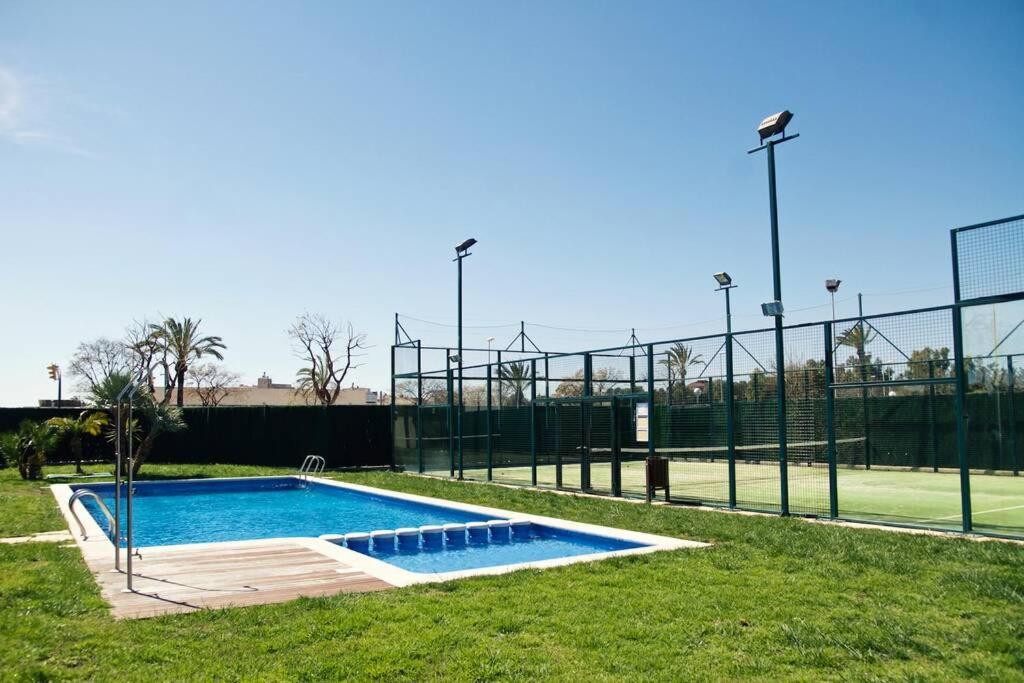 Apartamento Diseno A Cien Metros Del Mar. トラダンバーラ エクステリア 写真